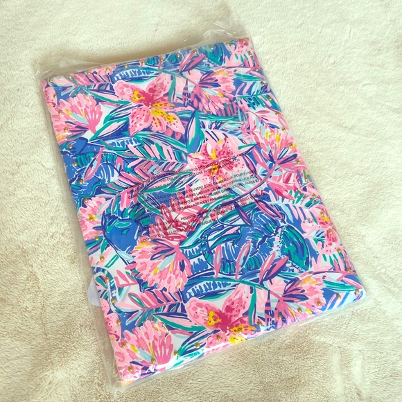 Lilly Pulitzer Other - Lilly Pulitzer Pottery Barn Pin Board GWP